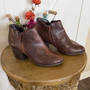 NWOT Style & Co. Masrinaa Booties, Brown, Size 10